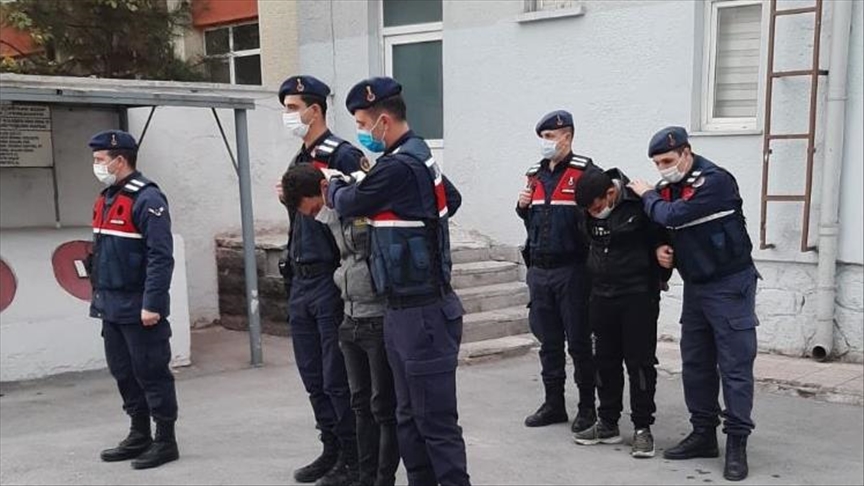 تركيا.. اعتقال 4 من المشتبه بانتمائهم لـ"داعش"