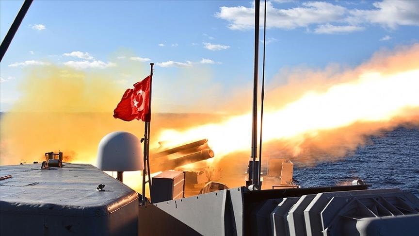 تركيا.. نجاح تجربة إطلاق صاروخ تحت سطح البحر