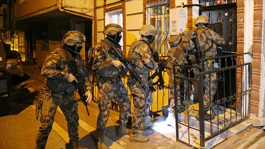 قوات الأمن التركية تعتقل عددًا من المشتبه بانتمائهم لـ"داعش" بإسطنبول