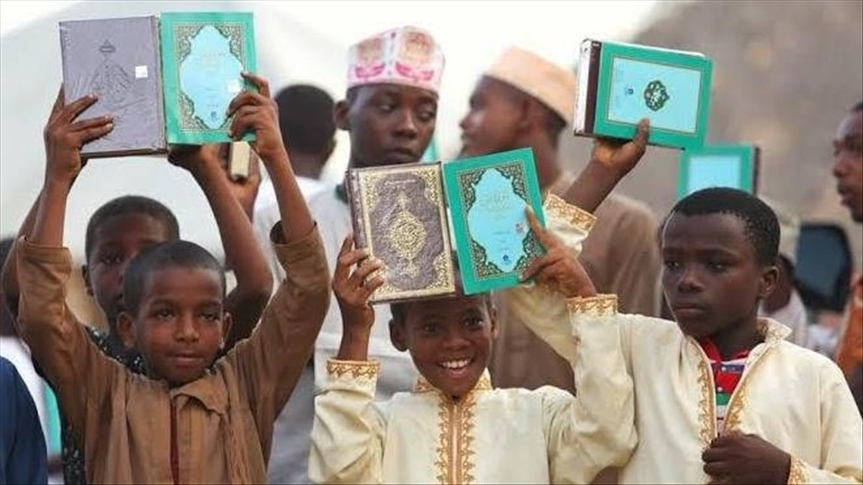 "خيرات" التركية تهدي جيبوتي 30 ألف نسخة من القرآن