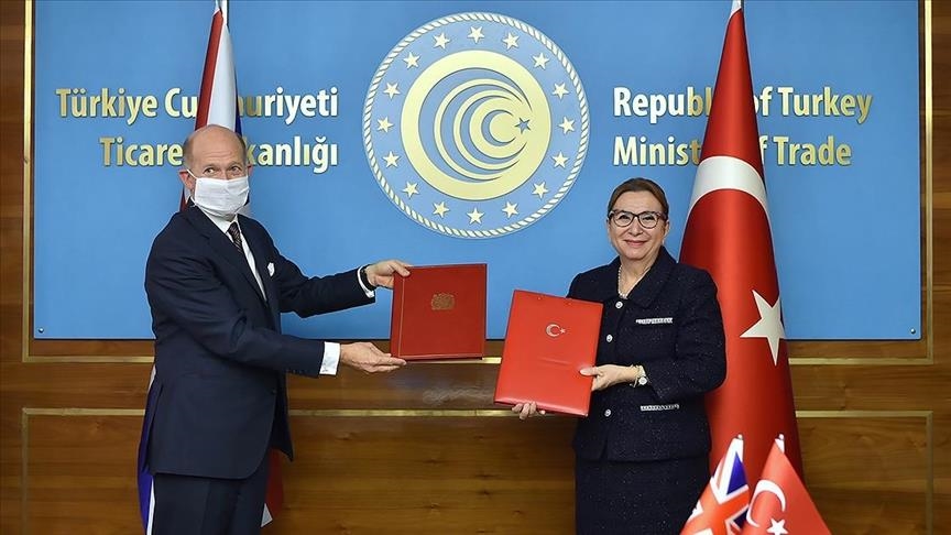 تركيا وبريطانيا توقعان اتفاقية التجارة الحرة بينه