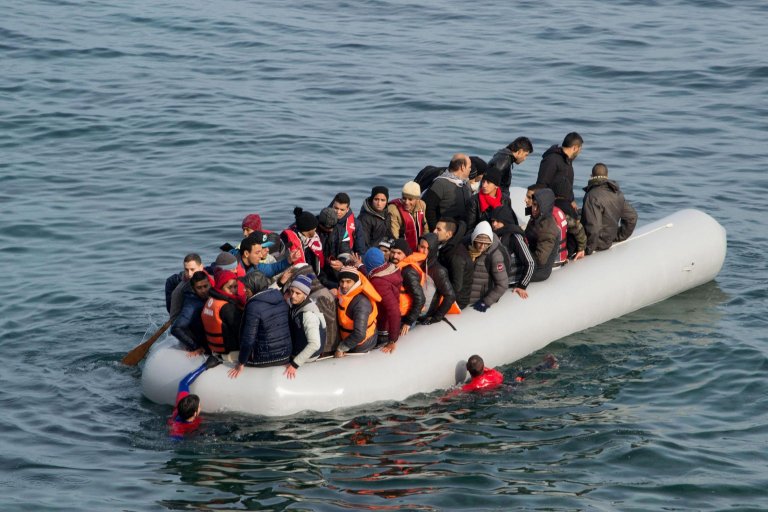 تركيا.. إنقاذ 37 مهاجرا في مياه بحري إيجه والمتوسط