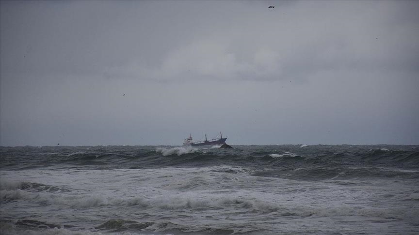 غرق سفينة شحن تحمل العلم الروسي قبالة "بارطن" التركية
