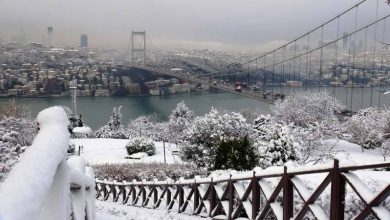 بالفيديو  المدينة بدت ساحرة.. استمرار تساقط الثلوج على اسطنبول