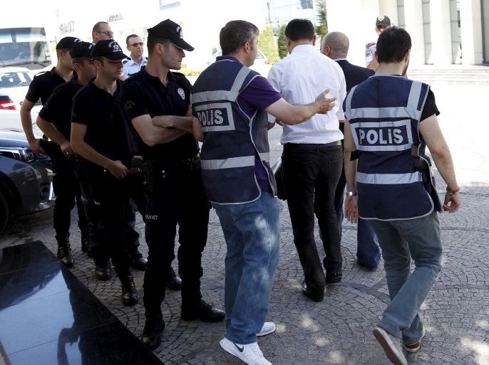 تركيا.. توقيف 3 أعضاء في تنظيم "غولن" الإرهابي بأدرنة
