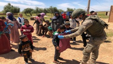 الجيش التركي يقدم مساعدات لألف طالب في "نبع السلام" السورية