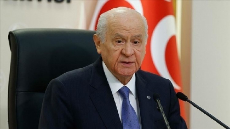زعيم الحركة القومية يؤيد حاجة تركيا إلى دستور جديد