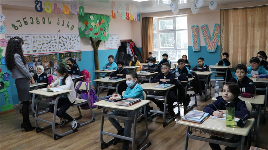 مدارس "المعارف التركي" بجورجيا تستأنف التعليم وجهاً لوجه