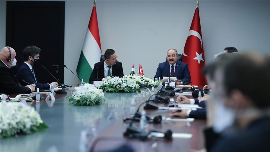 وزير تركي: الاستثمارات المجرية مؤشر على الثقة باقتصادنا