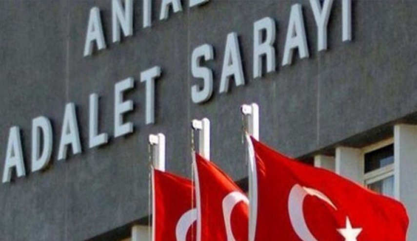 النيابة التركية تتهم 4 فرنسيين بإهانة رئيس الجمهورية