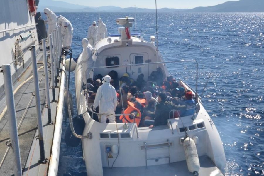 تركيا.. إنقاذ 150 طالب لجوء أرغمتهم اليونان على العودة
