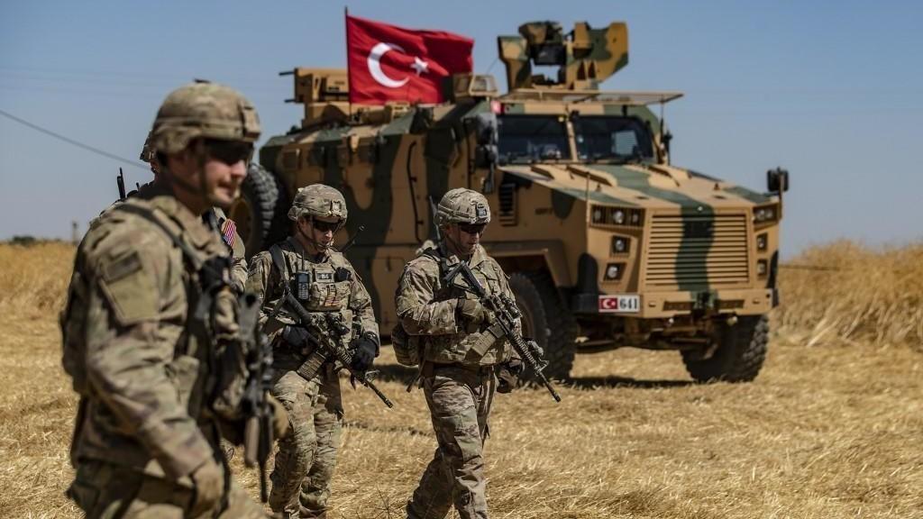 الجيش التركي يُدمّر مواقع للإرهابيين في "تل رفعت" السورية