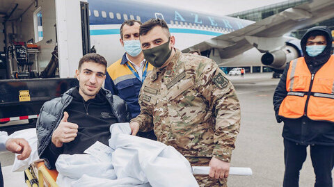 أذربيجان ترسل 27 جنديًا إلى تركيا لتلقي العلاج