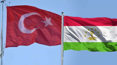 تركيا وطاجيكستان توقعان مذكرة تفاهم للتعاون بين البلدين