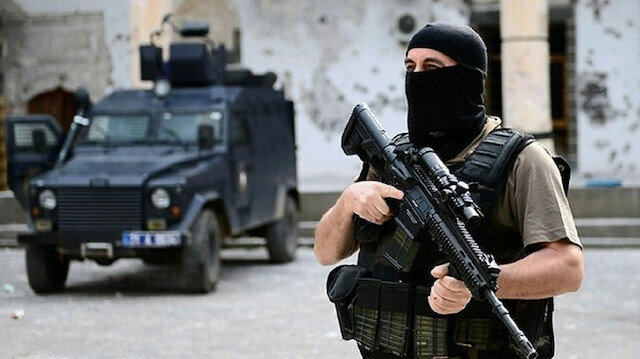 توقيف 7 أشخاص في عملية ضد "بي كا كا" الإرهابية بإسطنبول