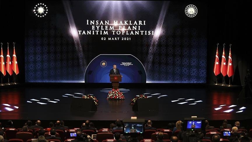أردوغان يكشف عن مباديء خطة عمل حقوق الإنسان في تركيا
