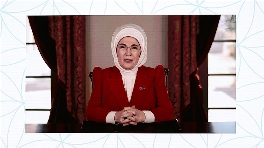 "أمينة أردوغان" تدعو للتعاون للقضاء على "وباء العنف" ضد المرأة