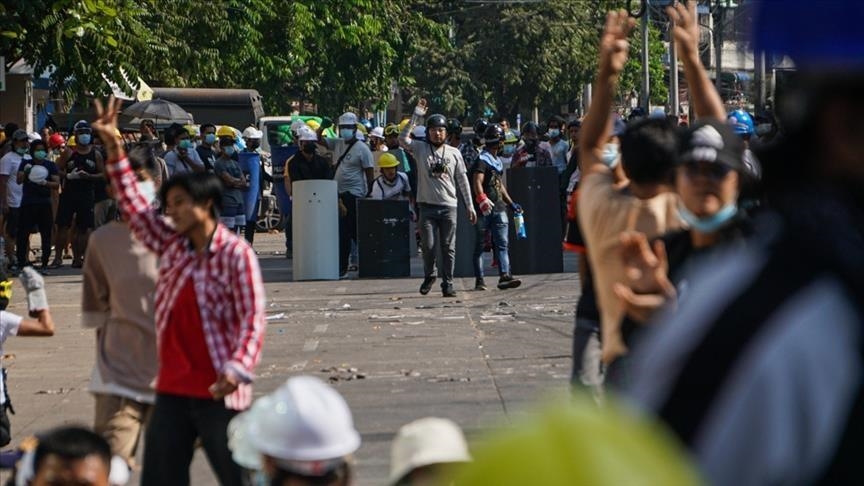 تركيا تدين بشدة استخدام انقلابيي ميانمار القوة ضد المتظاهرين