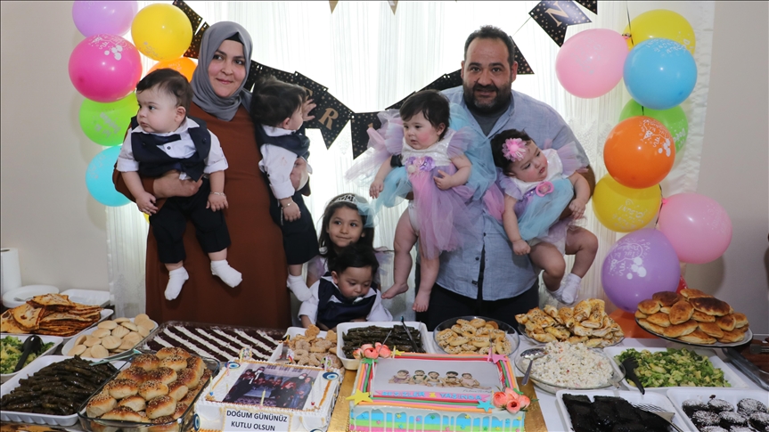 هطاي التركية.. 5 توائم يحتفلون بعيد ميلادهم الأول