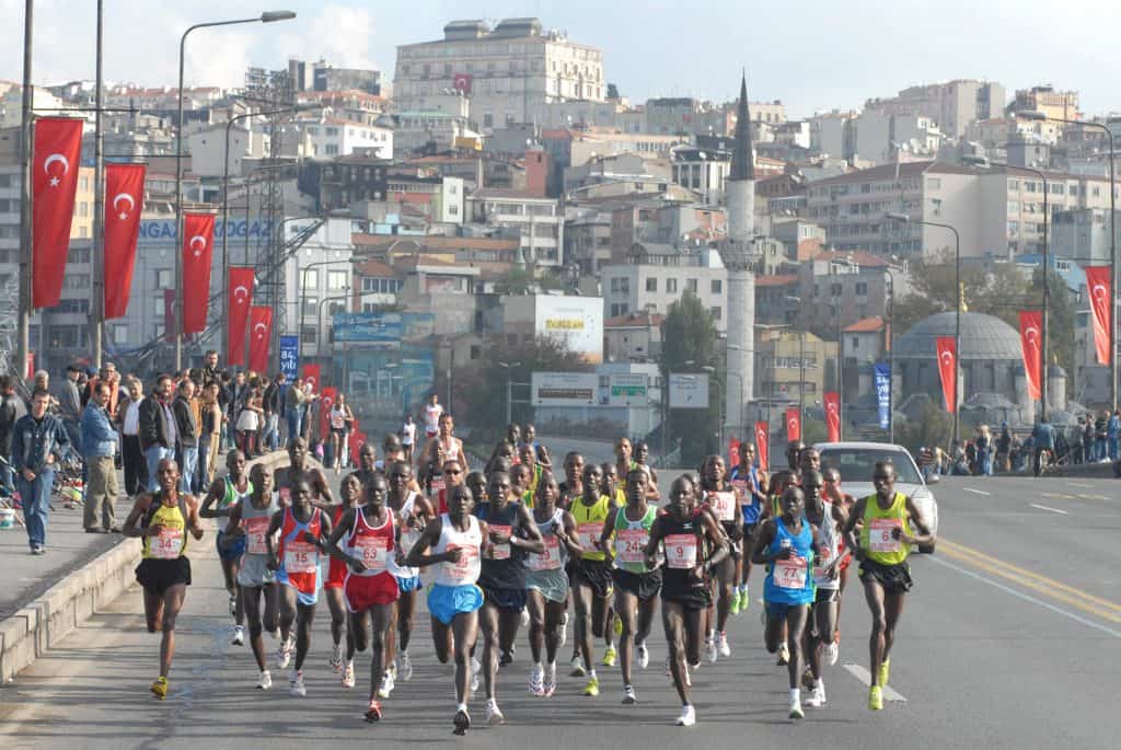إسطنبول تستضيف سباق نصف ماراثون "إن كولاي" الـ16 الأحد