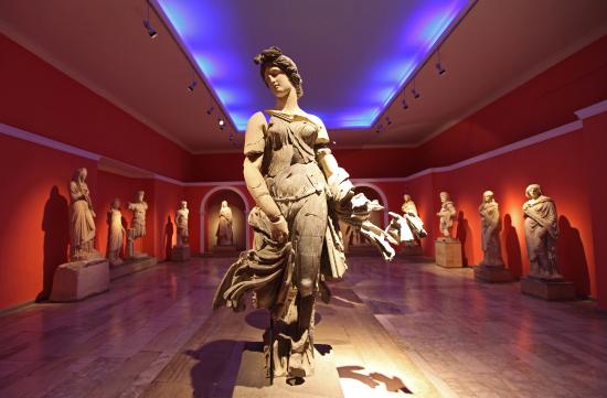 متحف أنطاليا .. رحلة عبر التاريخ