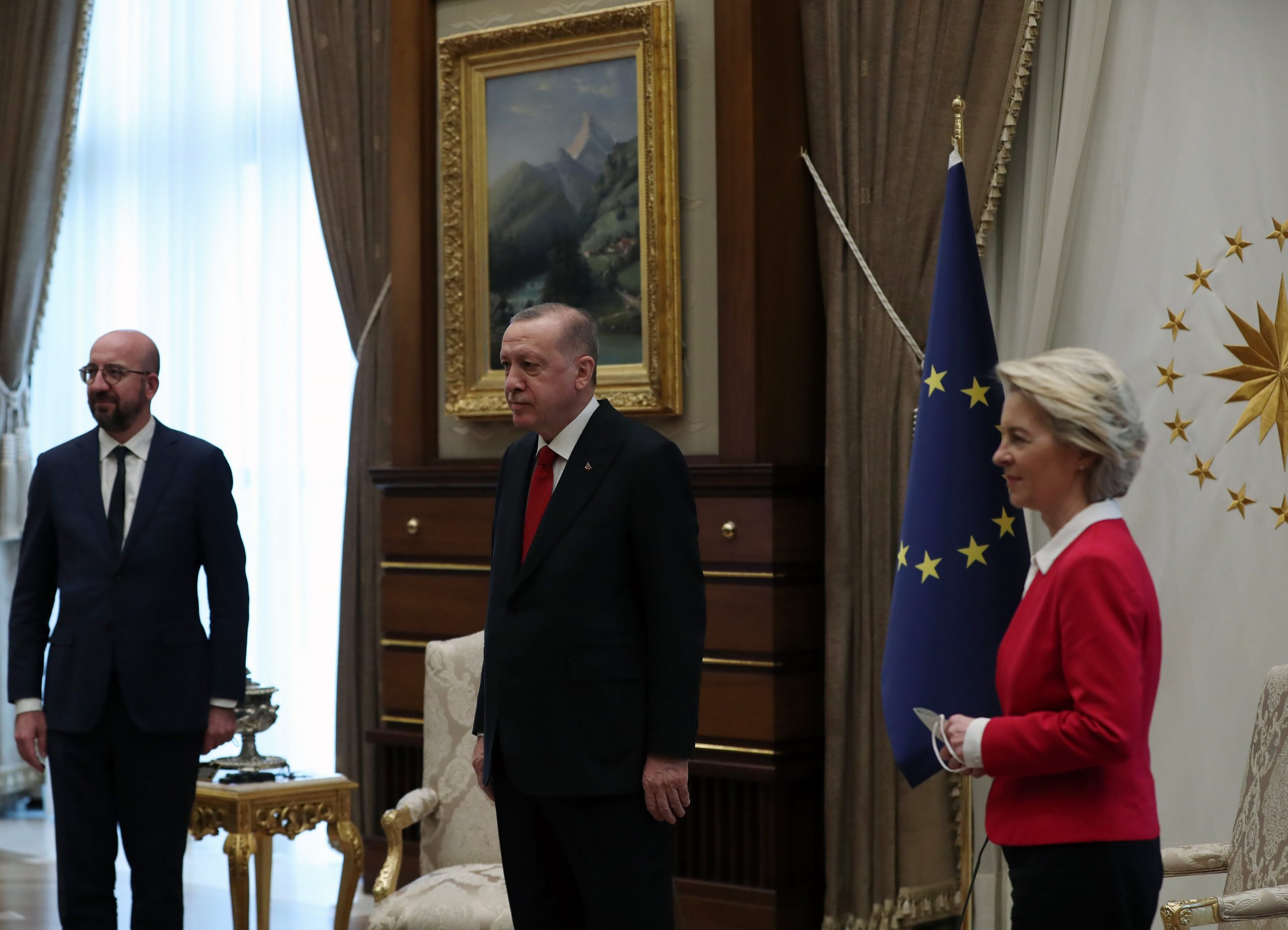 أردوغان يلتقي رئيسة المفوضية ورئيس المجلس الأوروبيين