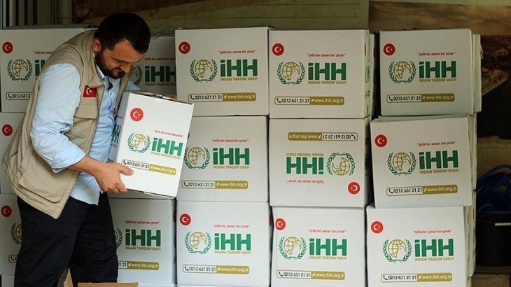 اليمن.. "الإغاثة التركية" توزع 200 سلة غذائية على فقراء المهرة
