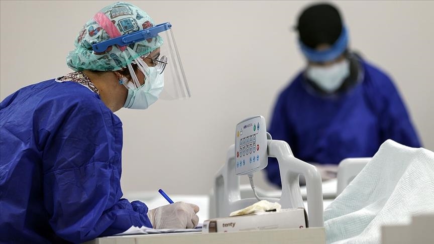 تركيا تسجل 273 وفاة بكورونا