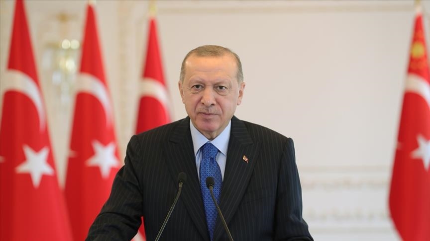 أردوغان يدعو "الثماني الإسلامية" لمواكبة المتطلبات الراهنة