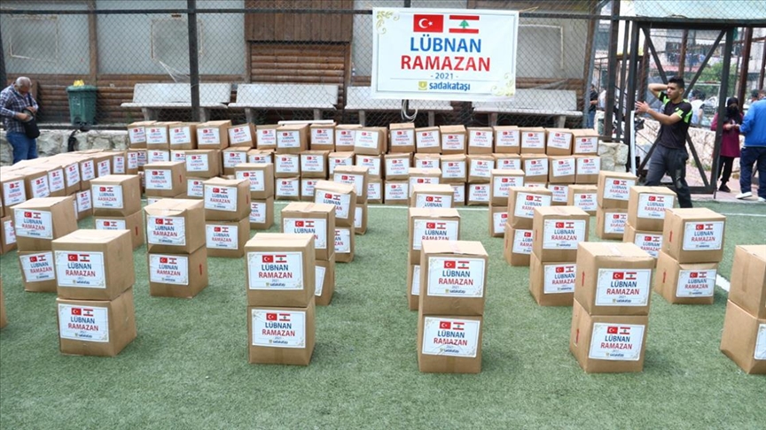 جمعية تركية تقدم مساعدات رمضانية لعائلات في لبنان