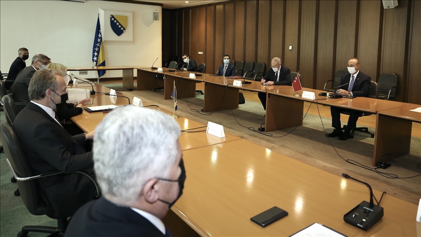 سراييفو.. تشاووش أوغلو يلتقي برلمانيين بوسنيين