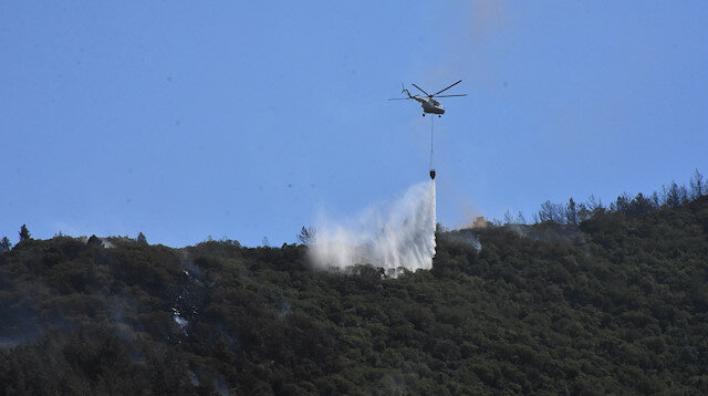 تركيا.. فرق الإطفاء تخمد حريق الغابات بمرمريس
