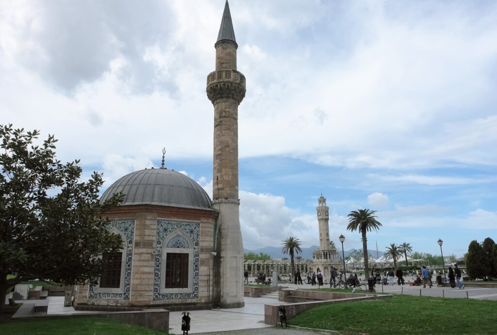 مسجد كوناك